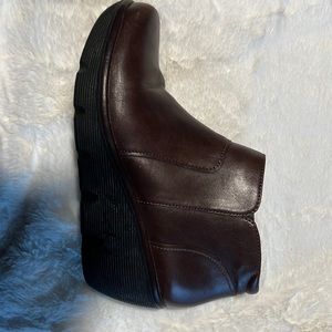 Clarks brown ankle booties